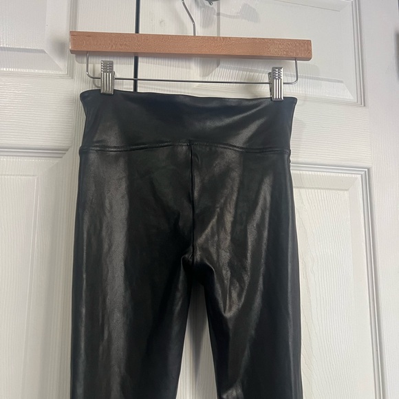 SPANX faux leather side stripe leggings - Picture 8 of 9